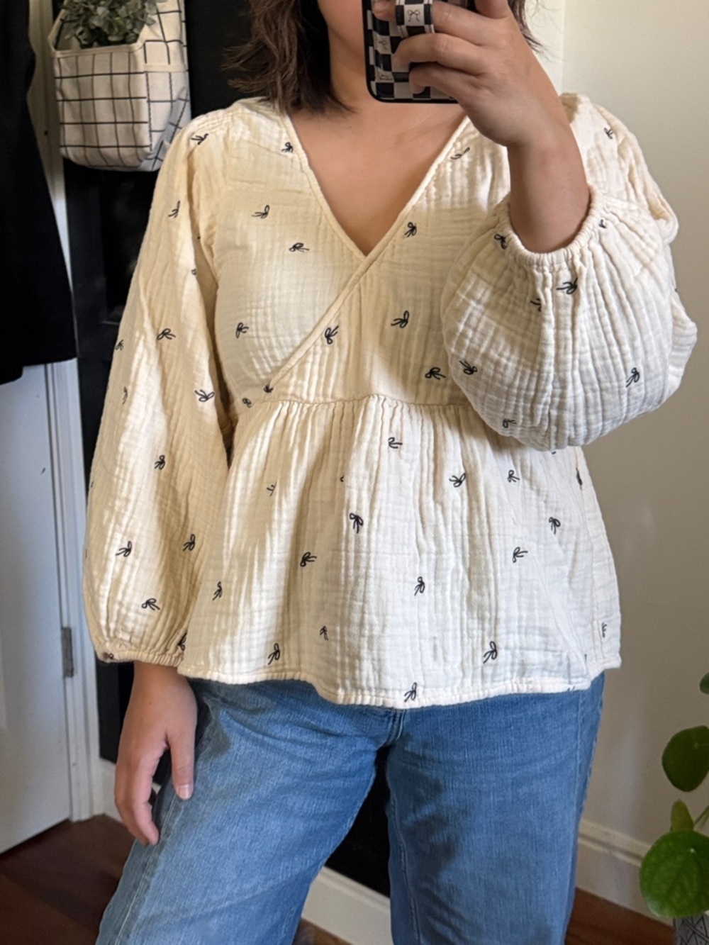 Madewell Lightspun Peplum Wrap Top in Tiny Bows. Size S